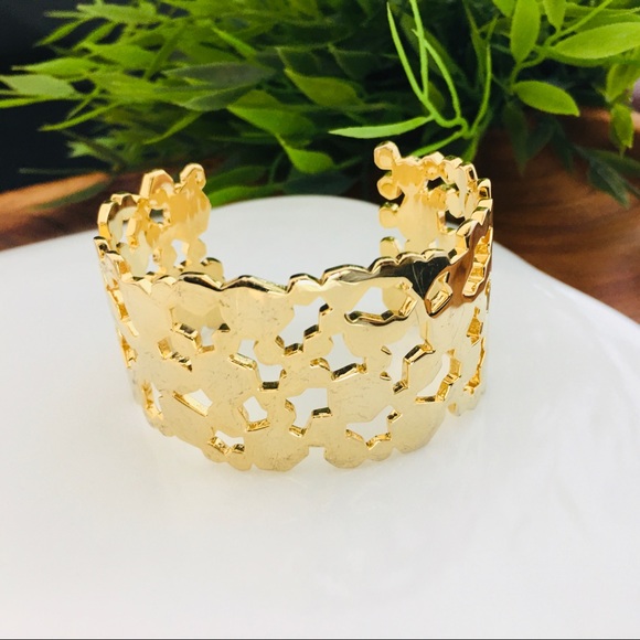 BaubleBar Jewelry - BaubleBar Bold Tamayo Cuff Bangle Bracelet Gold 4423